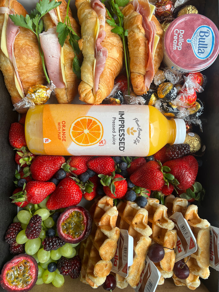 Deluxe Breakfast Box
